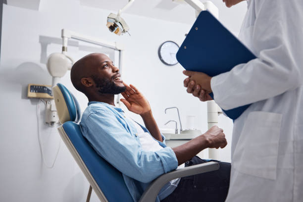 Best Emergency Dental Extractions in Okawvle, IL