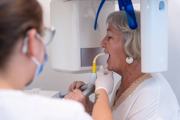 Best Pediatric Emergency Dentist in Okawvle, IL
